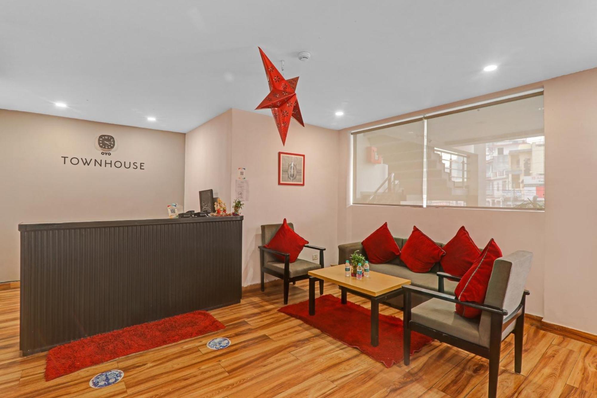 Townhouse The Shubham Hotel Bijnaur Buitenkant foto