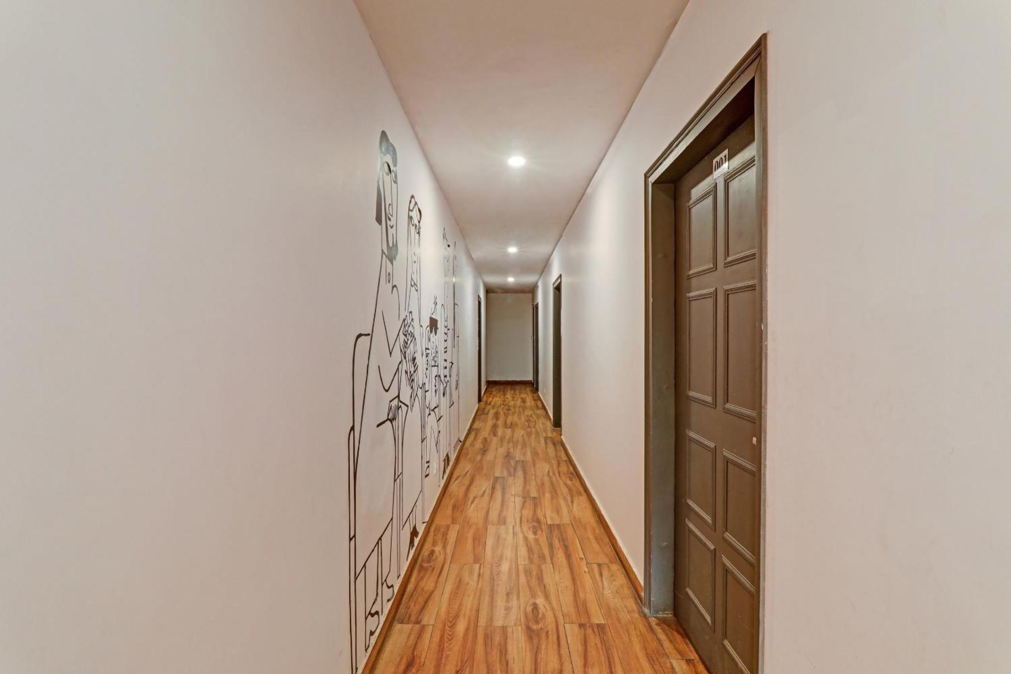 Townhouse The Shubham Hotel Bijnaur Buitenkant foto