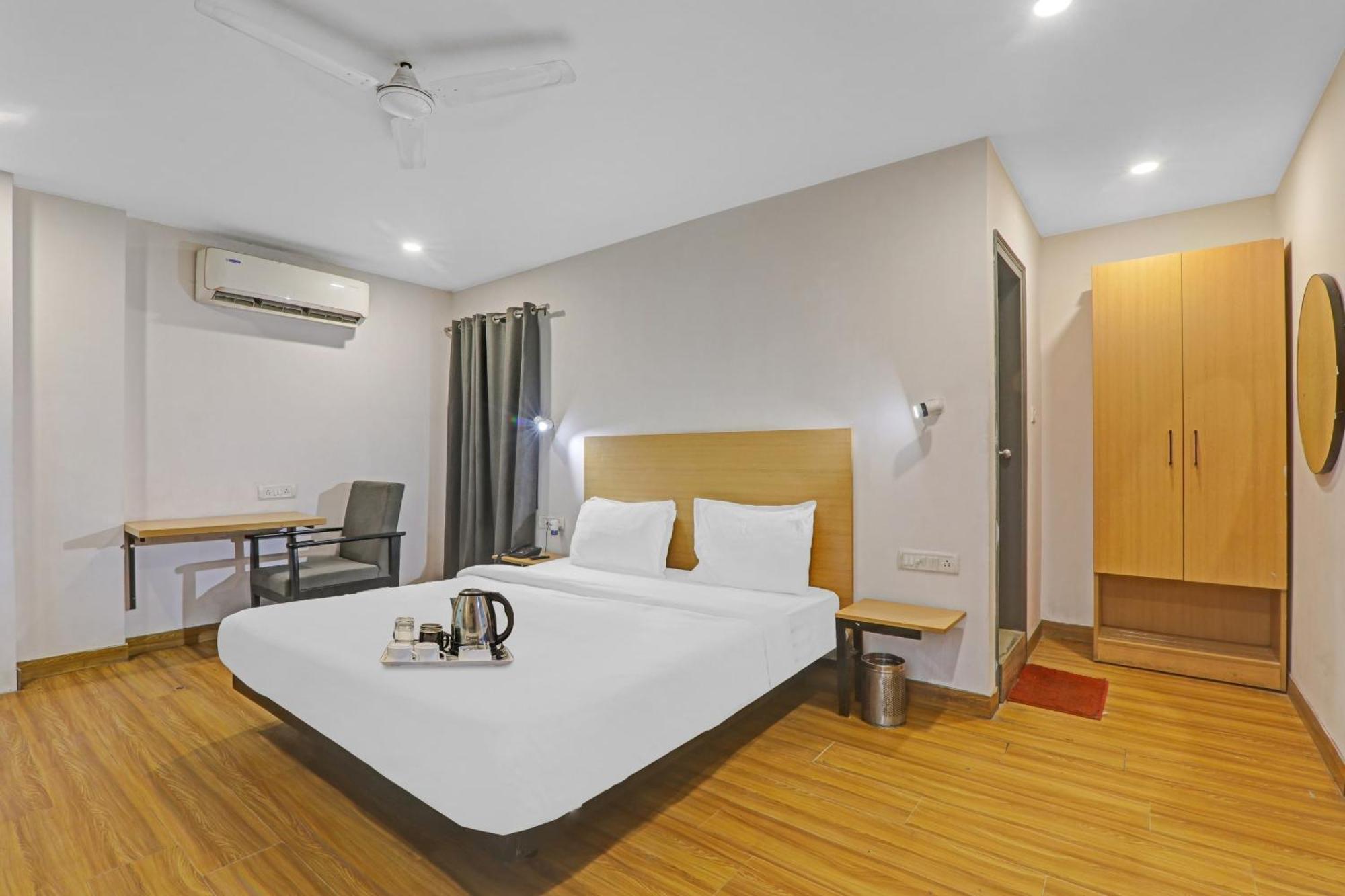 Townhouse The Shubham Hotel Bijnaur Buitenkant foto