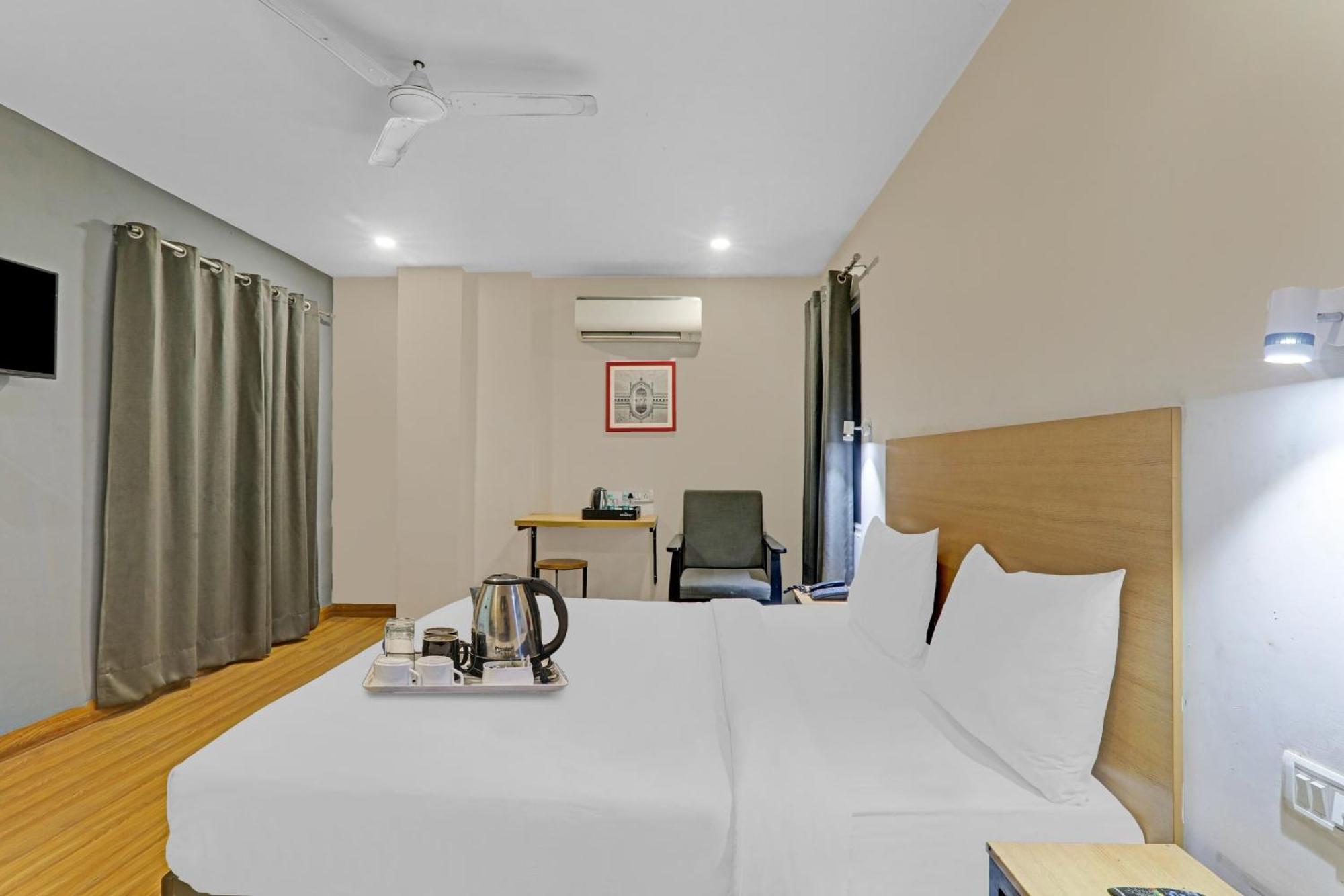 Townhouse The Shubham Hotel Bijnaur Buitenkant foto