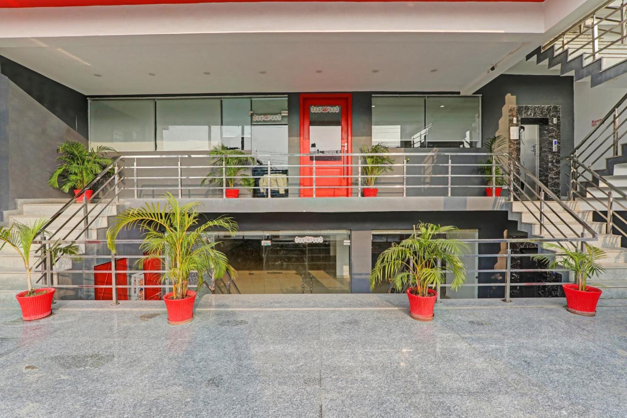Townhouse The Shubham Hotel Bijnaur Buitenkant foto